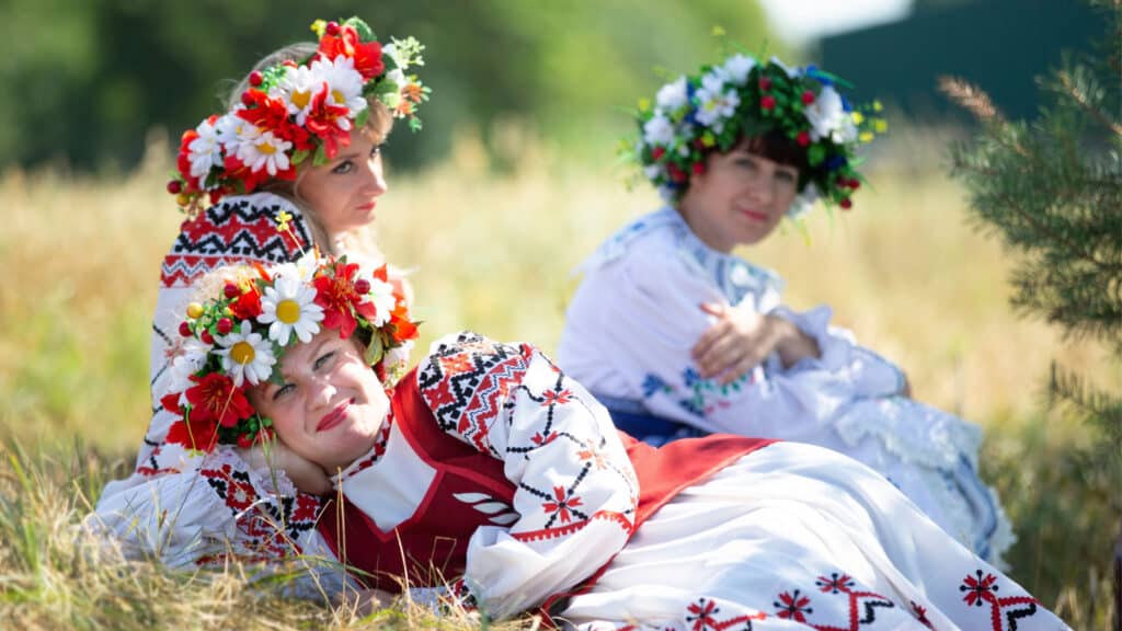 women in colorful dress from Belarus. 