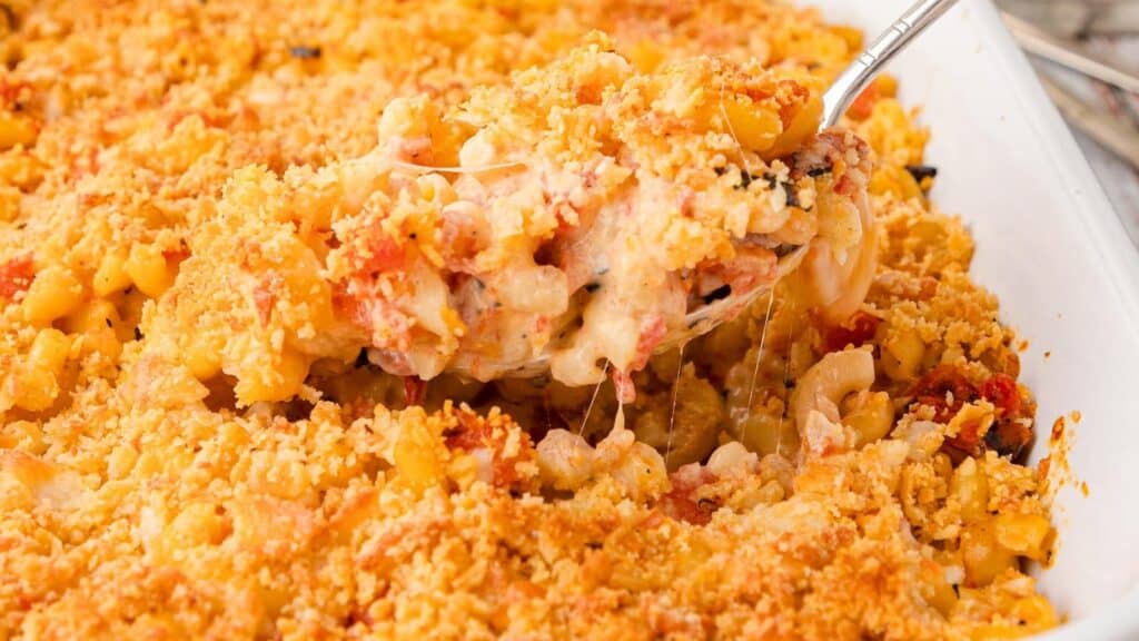 Baked-Mac-and-Cheese-with-Tomatoes-wide-2.