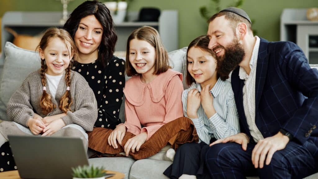 Jewish family.