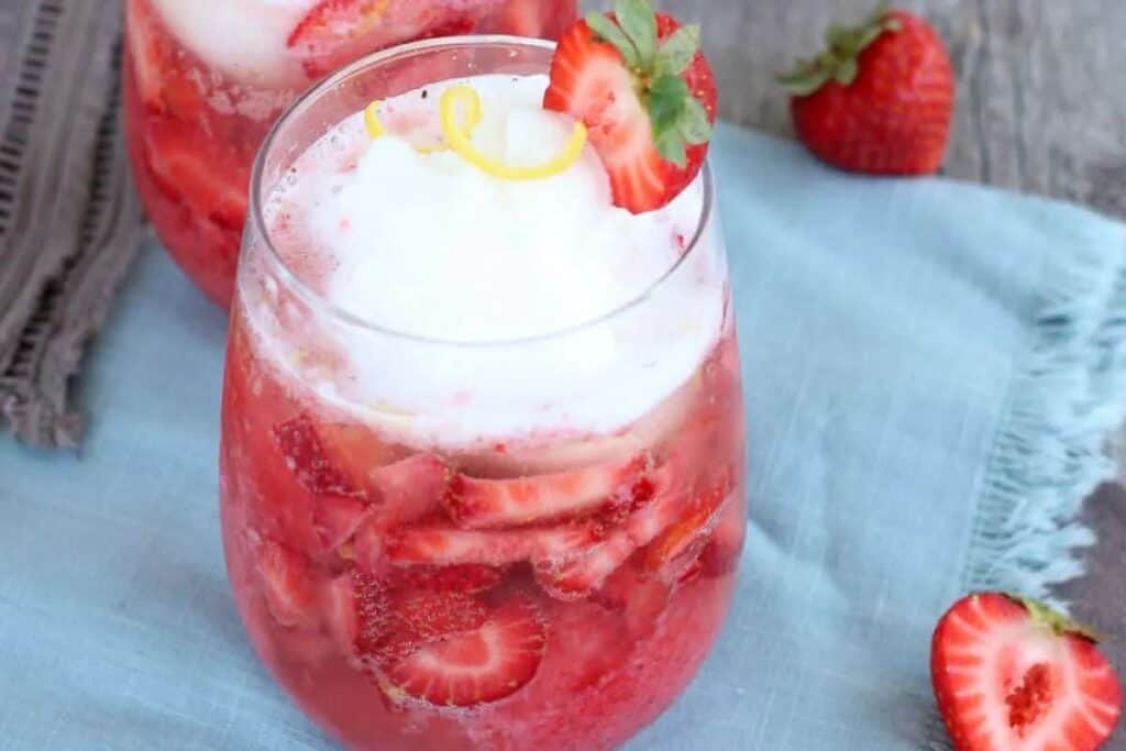 Strawberry-Lemon-Prosecco-Float-Recipe.jpg.