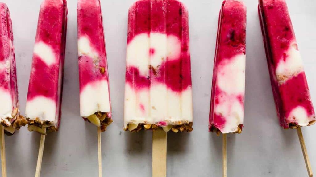 Berry-Yogurt-Popsicles-with-Granola-8.
