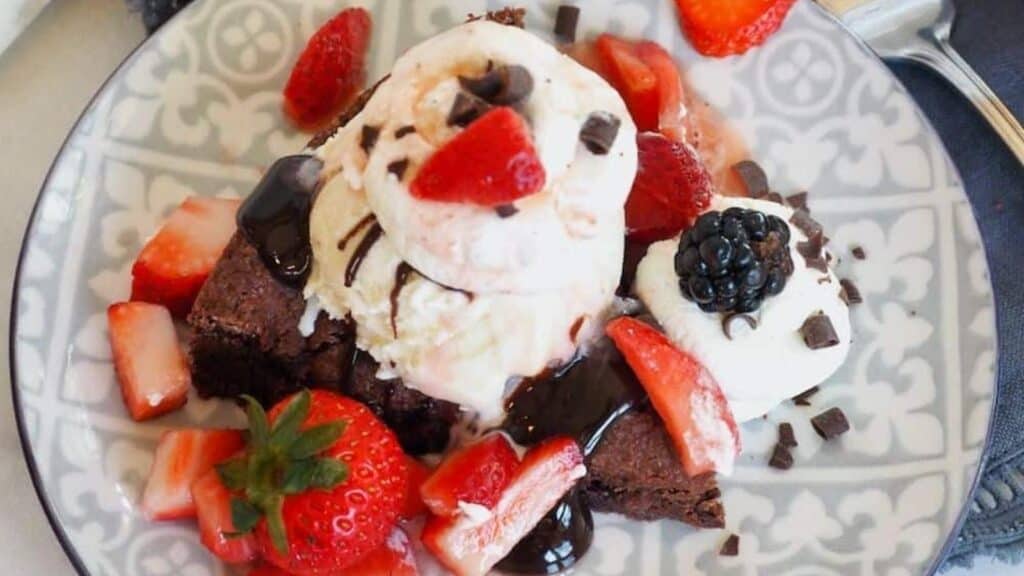 Chocolate-Strawberry-Shortcake-WM-5.