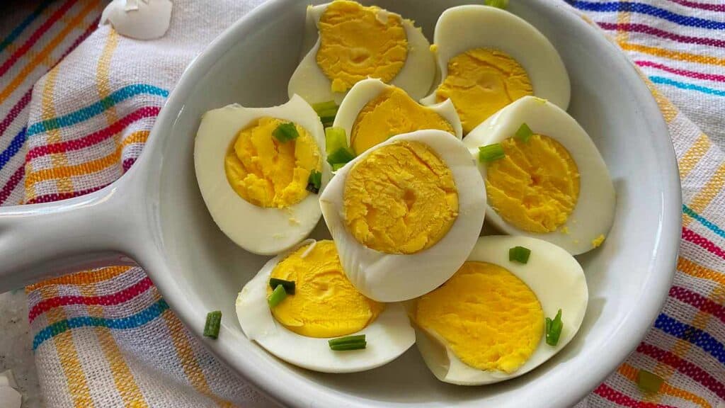 Instant-Pot-Hard-Boiled-Eggs.
