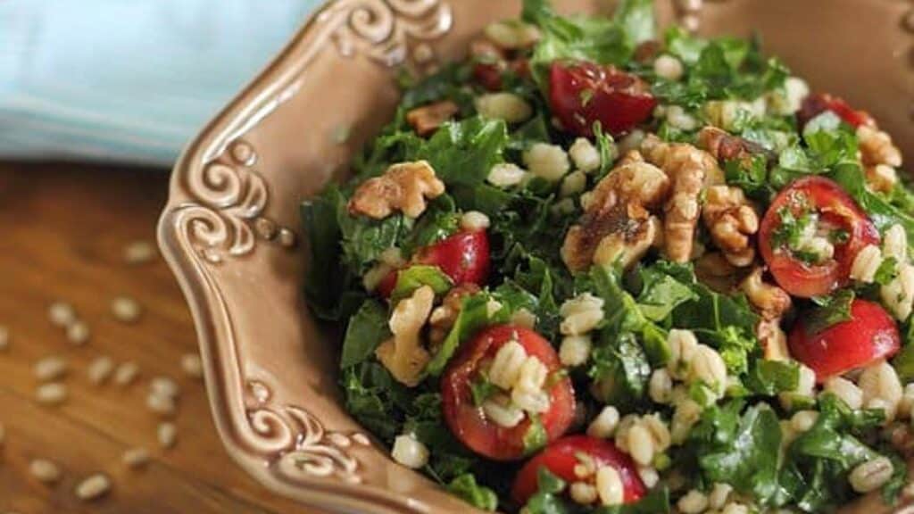 Kale-and-cherry-salad-with-barley3.