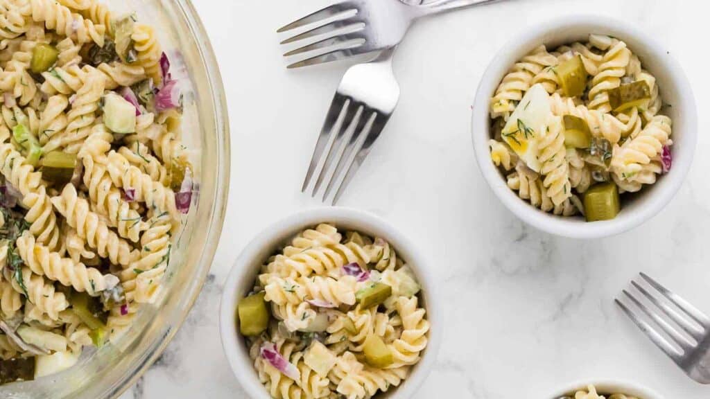 dill_pickle_pasta_salad_CheerfulCook-ip-2.