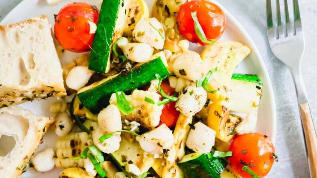 Grilled_Basil_Butter_Bay_Scallops_With_Summer_Vegetables-4.