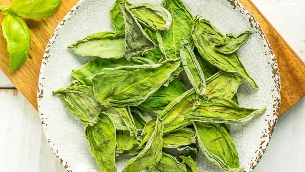 How-to-dry-basil-1b.