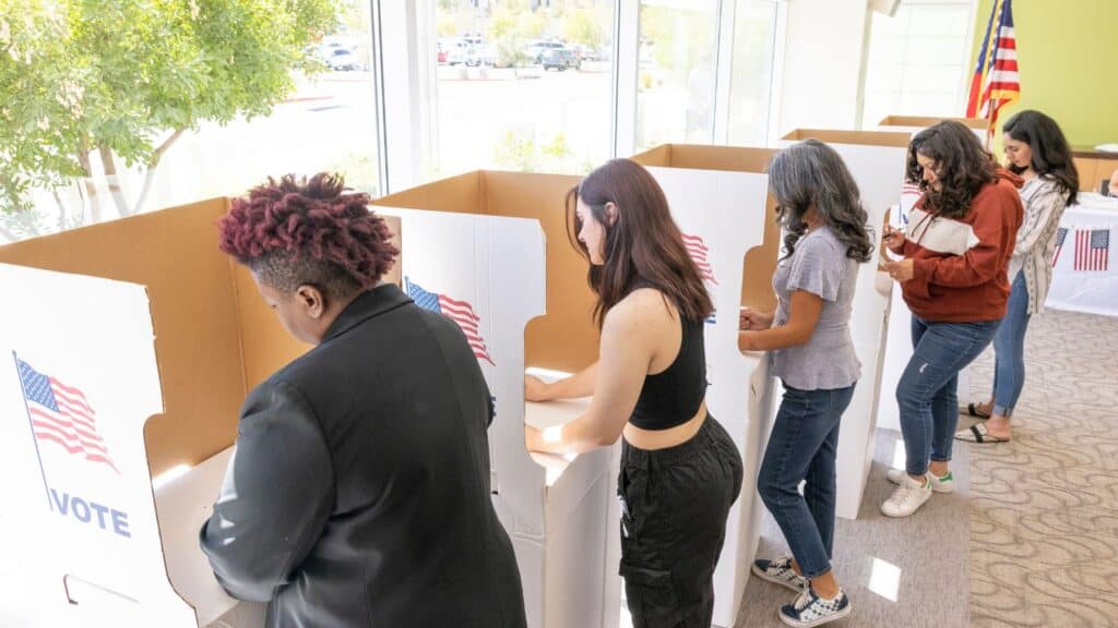 women voting