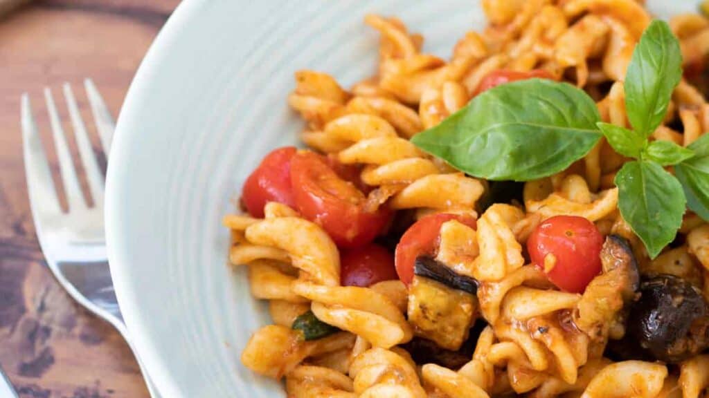 red-pesto-pasta-4.