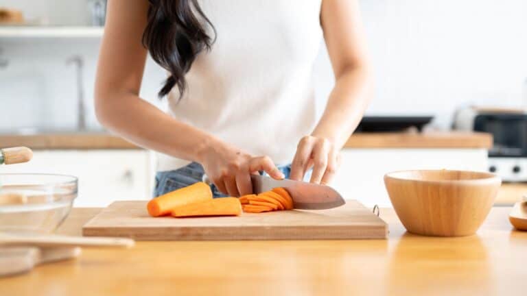 Wood cutting board.