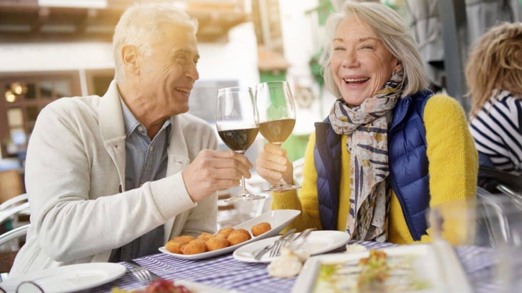 couple eating in restaurant. 