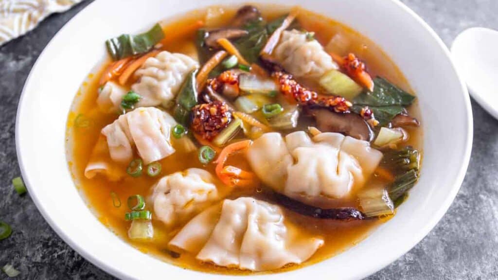 Easy-Wonton-Soup-0200.