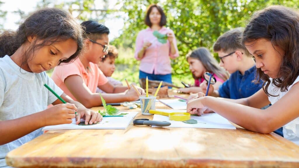 kinds doing art. camp.