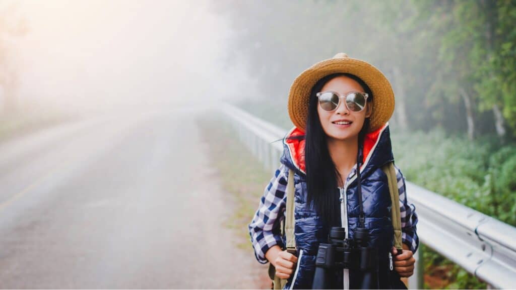 traveler, binoculars. 